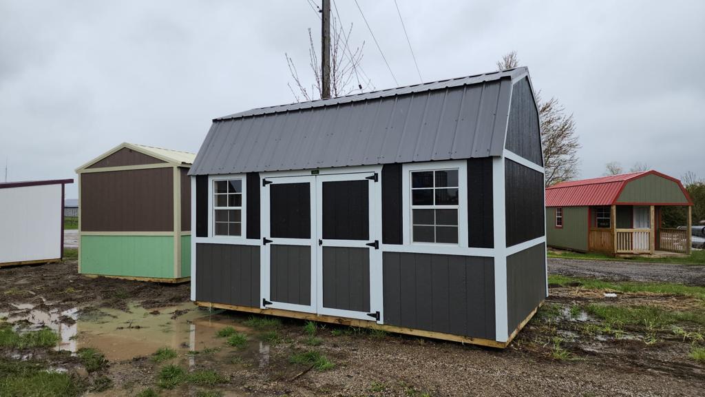 Side Lofted Barn