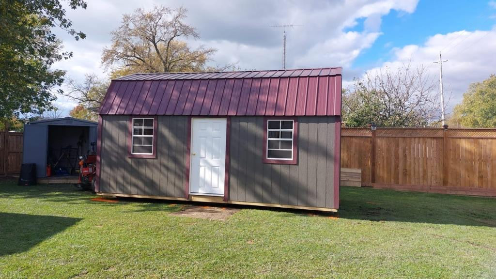 Side Lofted Barn