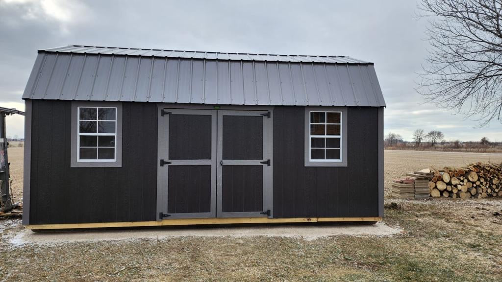 Side Lofted Barn