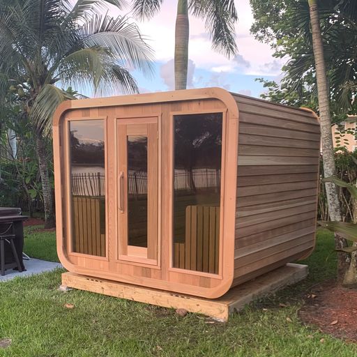 Sauna Luna Clear Red Cedar